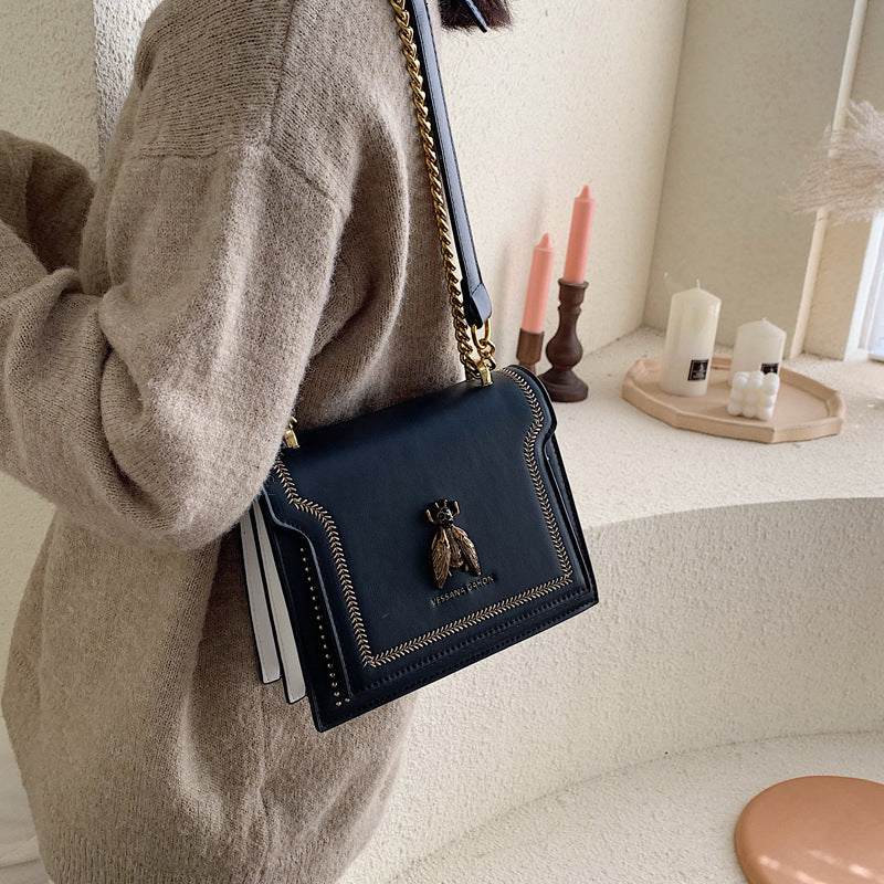 RETRO CHAIN BAG